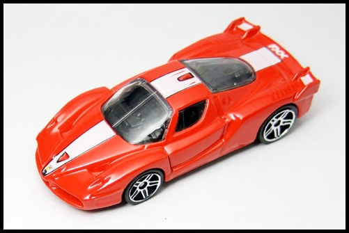 ...äǲۤǱǲϸƤʤǤ
from Ferrari FXX  by HotWheels 2008 NEW MODELS
by HotWheels