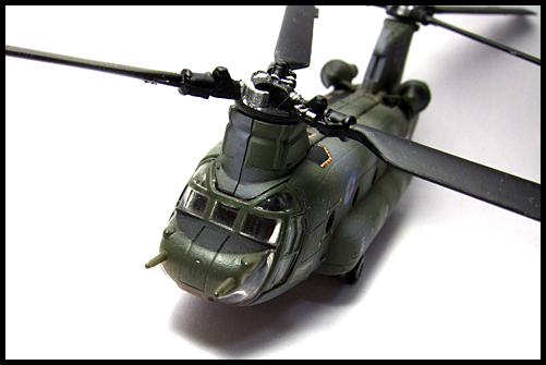 F-Toys_HELIBORNE_COLLECTION_CH-47_Chinook_UK_9