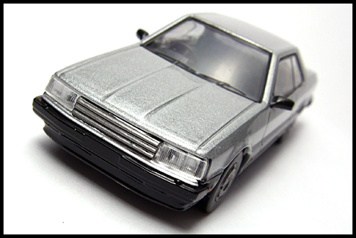 KYOSHO_NISSAN_SKYLINE_GT-R_COLLECTION_SKYLINE_2000RS_SILVER_5