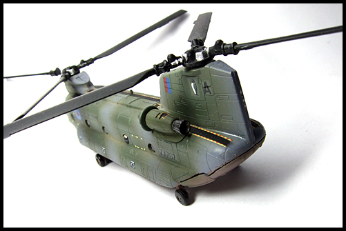 F-Toys_HELIBORNE_COLLECTION_CH-47_Chinook_UK_18