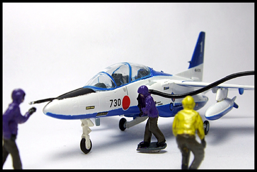 Jwings_vol5_JASDF_T-4_BlueImpulse_No1_6
