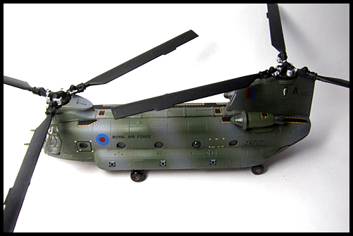 F-Toys_HELIBORNE_COLLECTION_CH-47_Chinook_UK_21