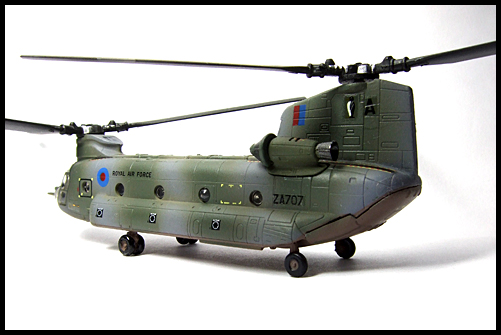 F-Toys_HELIBORNE_COLLECTION_CH-47_Chinook_UK_17
