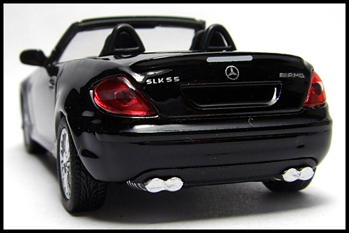 KYOSHO_AMG_Minicar_Collection_Mercedes_Benz_SLK_55_AMG_Black_12