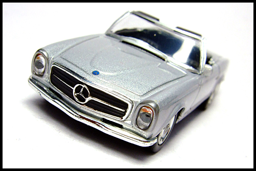 KYOSHO_Mercedes-Bentz_Typ_280_SL_Silver_4