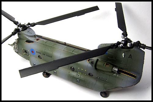 F-Toys_HELIBORNE_COLLECTION_CH-47_Chinook_UK_13