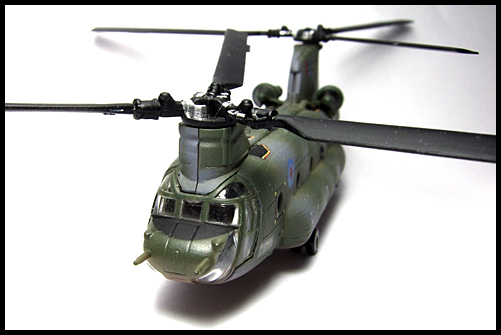 F-Toys_HELIBORNE_COLLECTION_CH-47_Chinook_UK_4