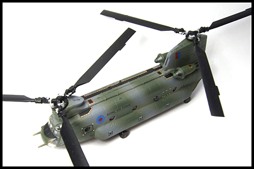 F-Toys_HELIBORNE_COLLECTION_CH-47_Chinook_UK_20